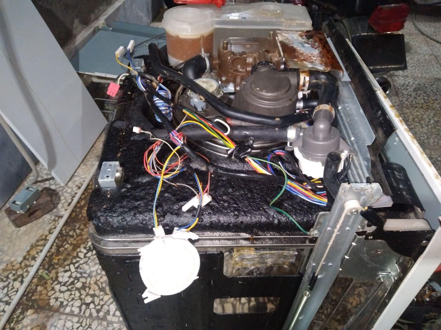 مهندس تعمیرنصب اسپیلت ابگرمکن پکیج یخچال لباسشویی|خدمات پیشه و مهارت|بم, |دیوار