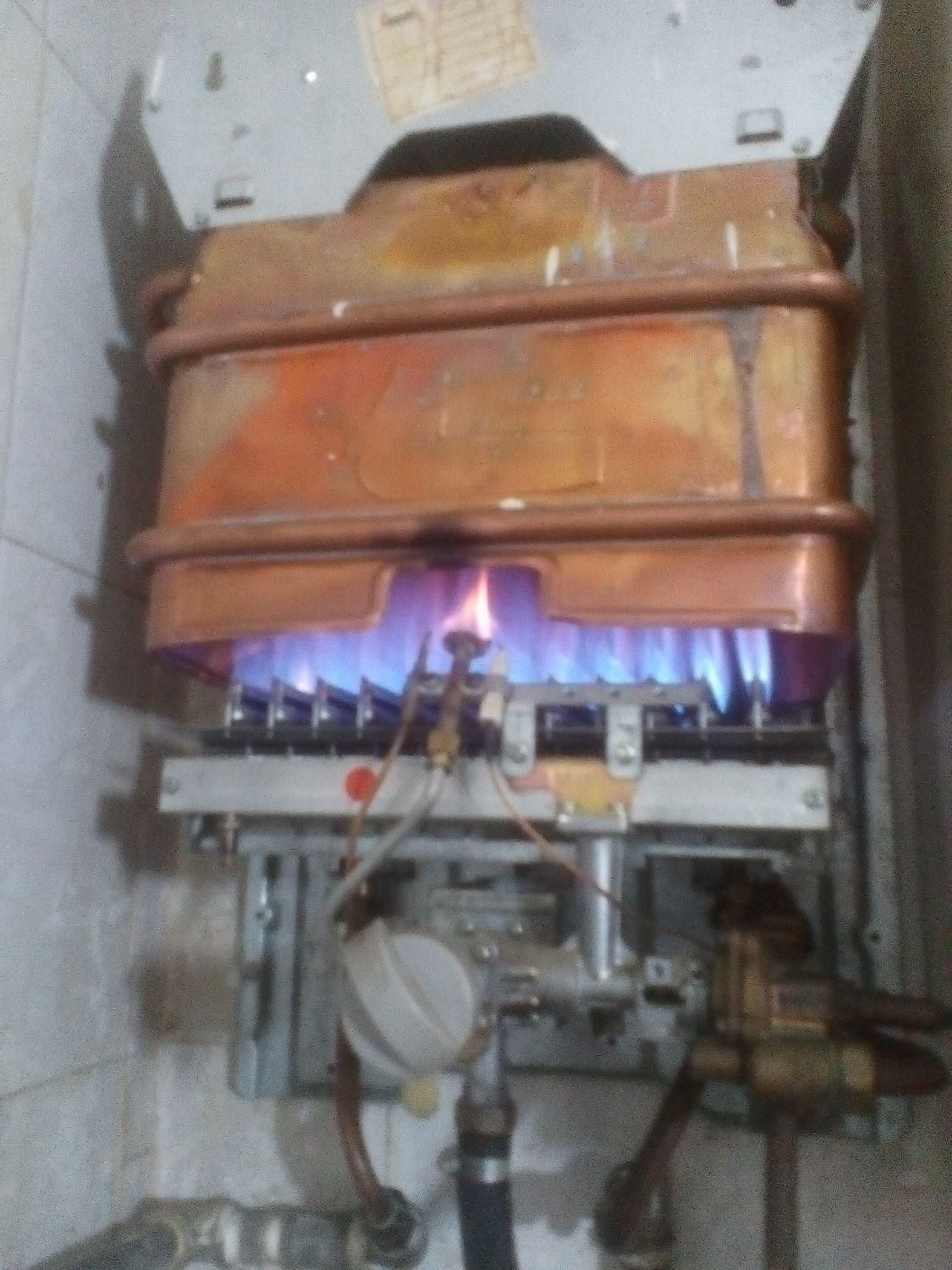 تعمیرات ضمانتی آبگرمکن دیواری وبخاری درمحل|خدمات پیشه و مهارت|مشهد, کوی سیدی|دیوار