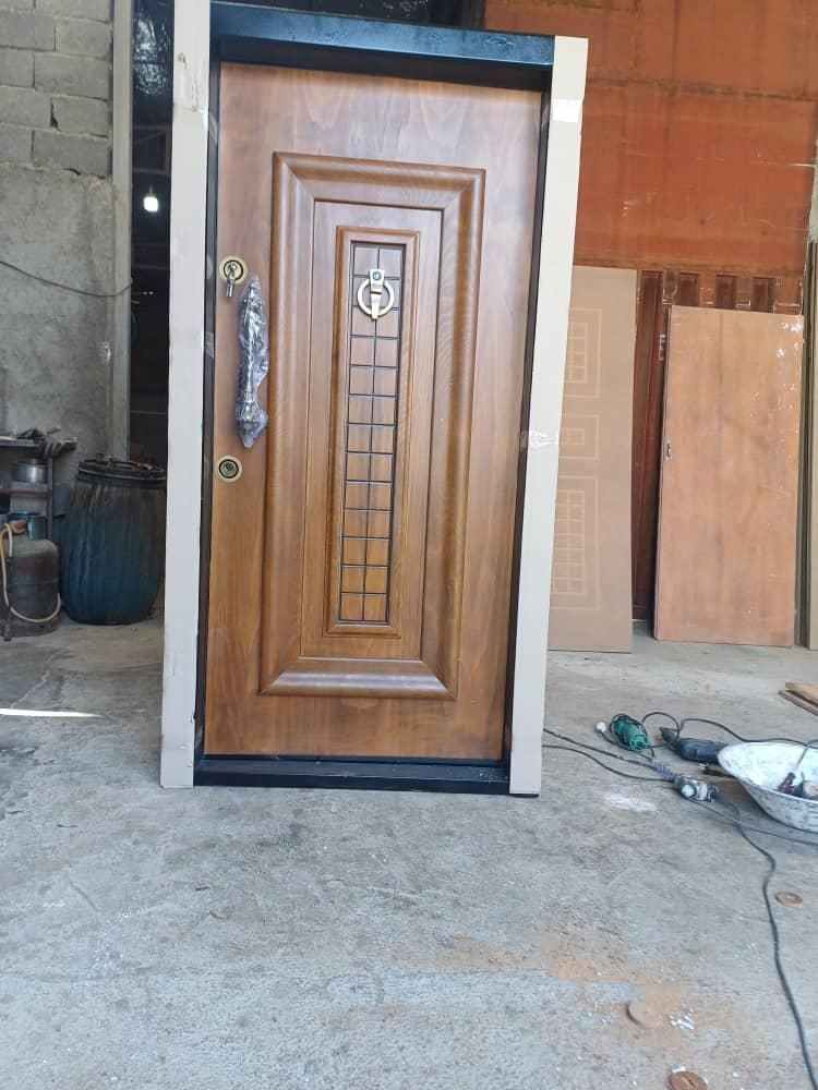 فروش درب نو و تعمیرات و ترمیم شکستگی درب چوبی|مصالح و تجهیزات ساختمان|پردیس, فاز ۸|دیوار