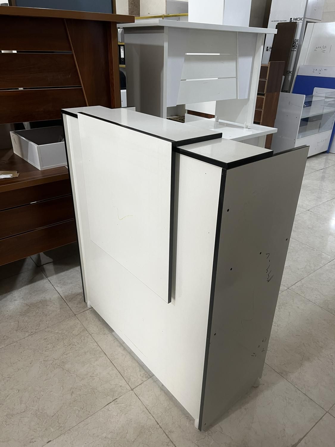 پیشخوان ، کانتر ، میز کانتر ، میزمنشی|آرایشگاه و سالن‌های زیبایی|کرج, کمال‌شهر|دیوار