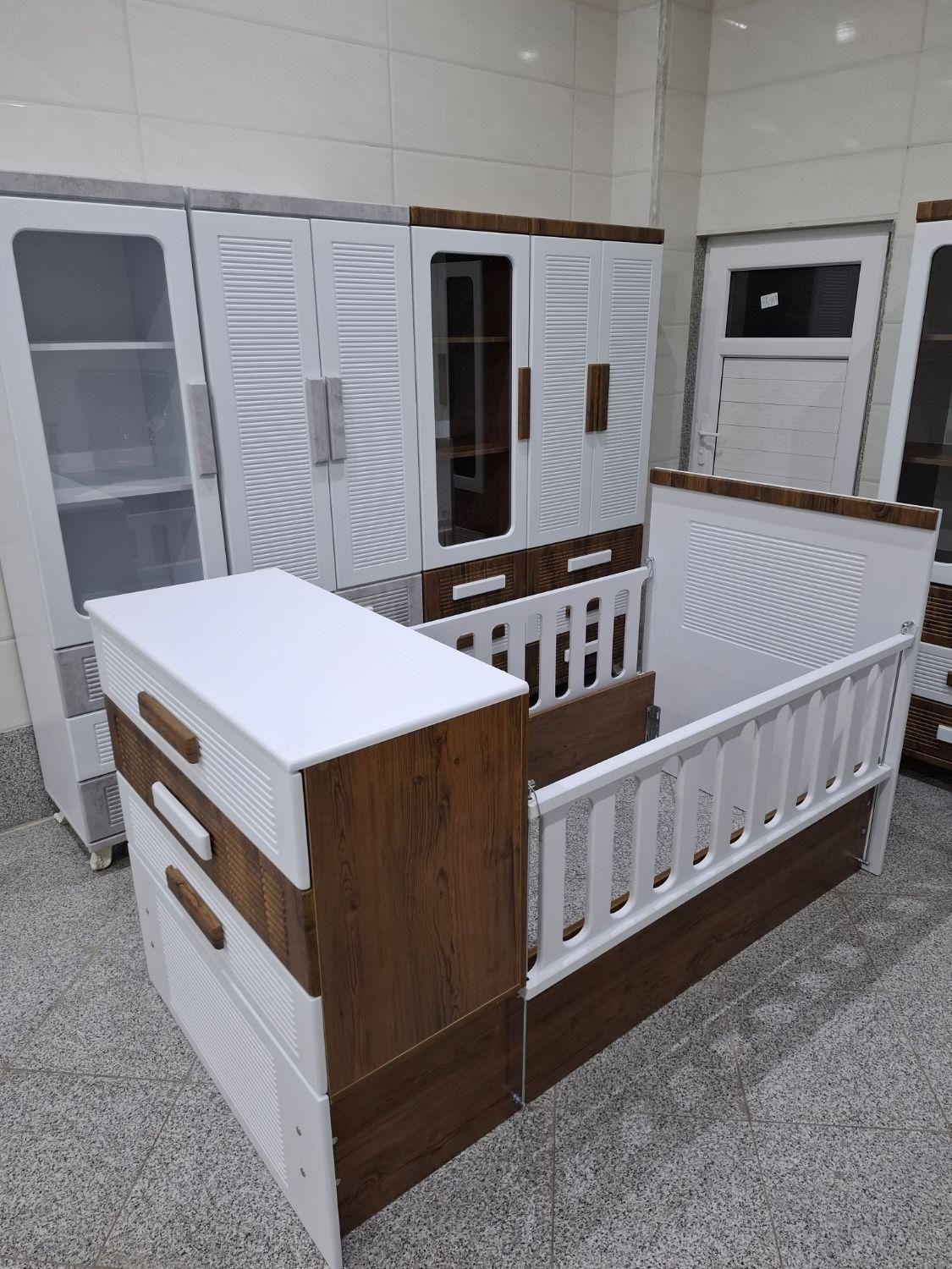 سرویس سیسمونی کمد کودک|اسباب و اثاث بچه|ساوه, |دیوار