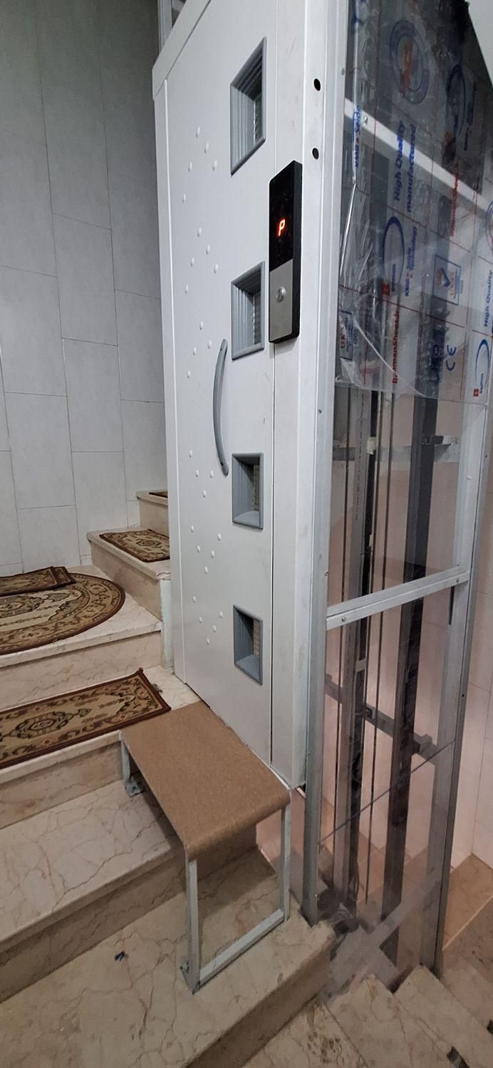 اسانسور بالابر هیدرولیک میان پله  تعمیرات بالابر|مصالح و تجهیزات ساختمان|خمینی‌شهر, |دیوار