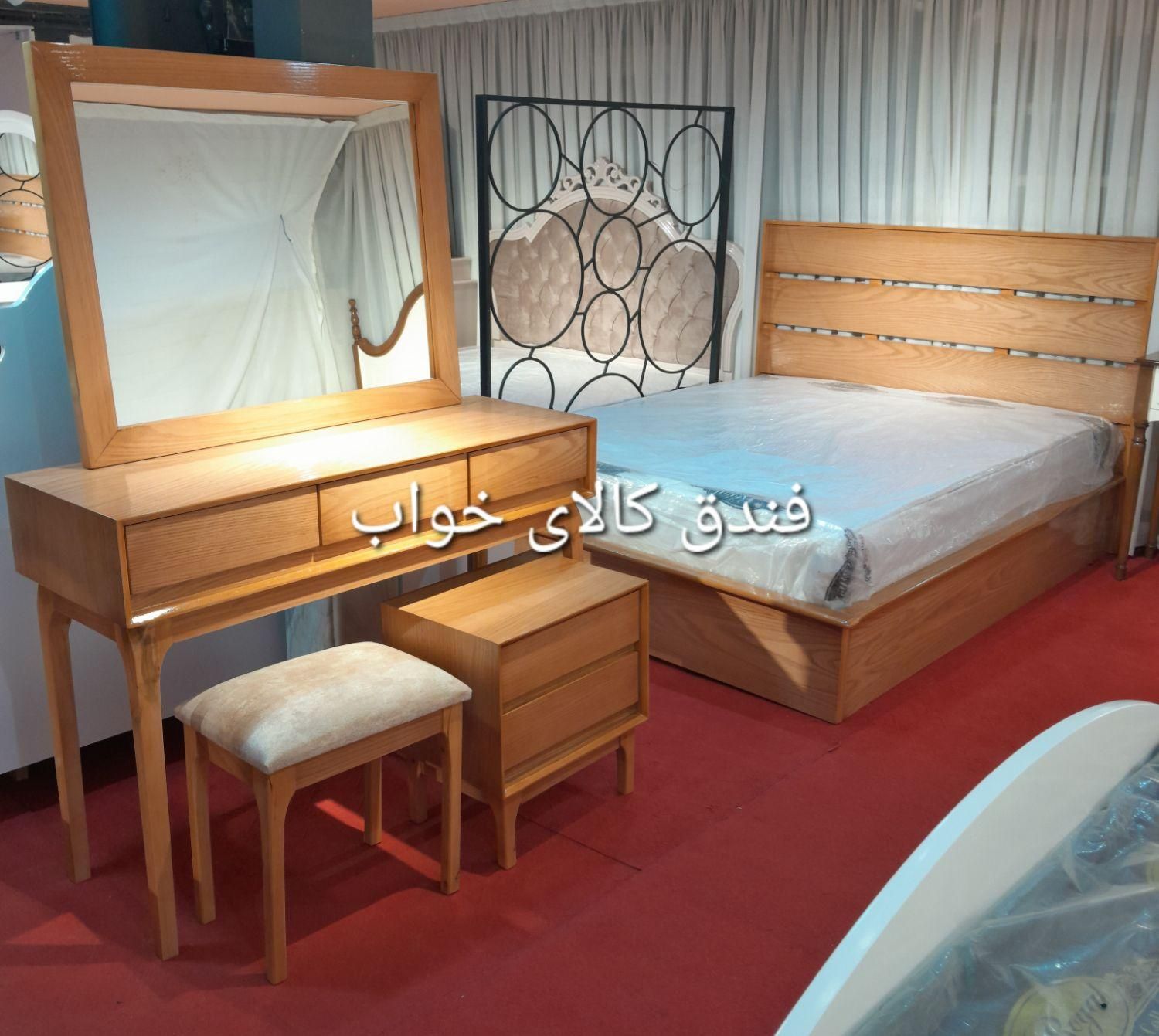 سرویس تختخواب افرا+تخت+میزارایش صندلی+ اینه+پاتختی|تخت و سرویس خواب|مشهد, فرهنگ|دیوار