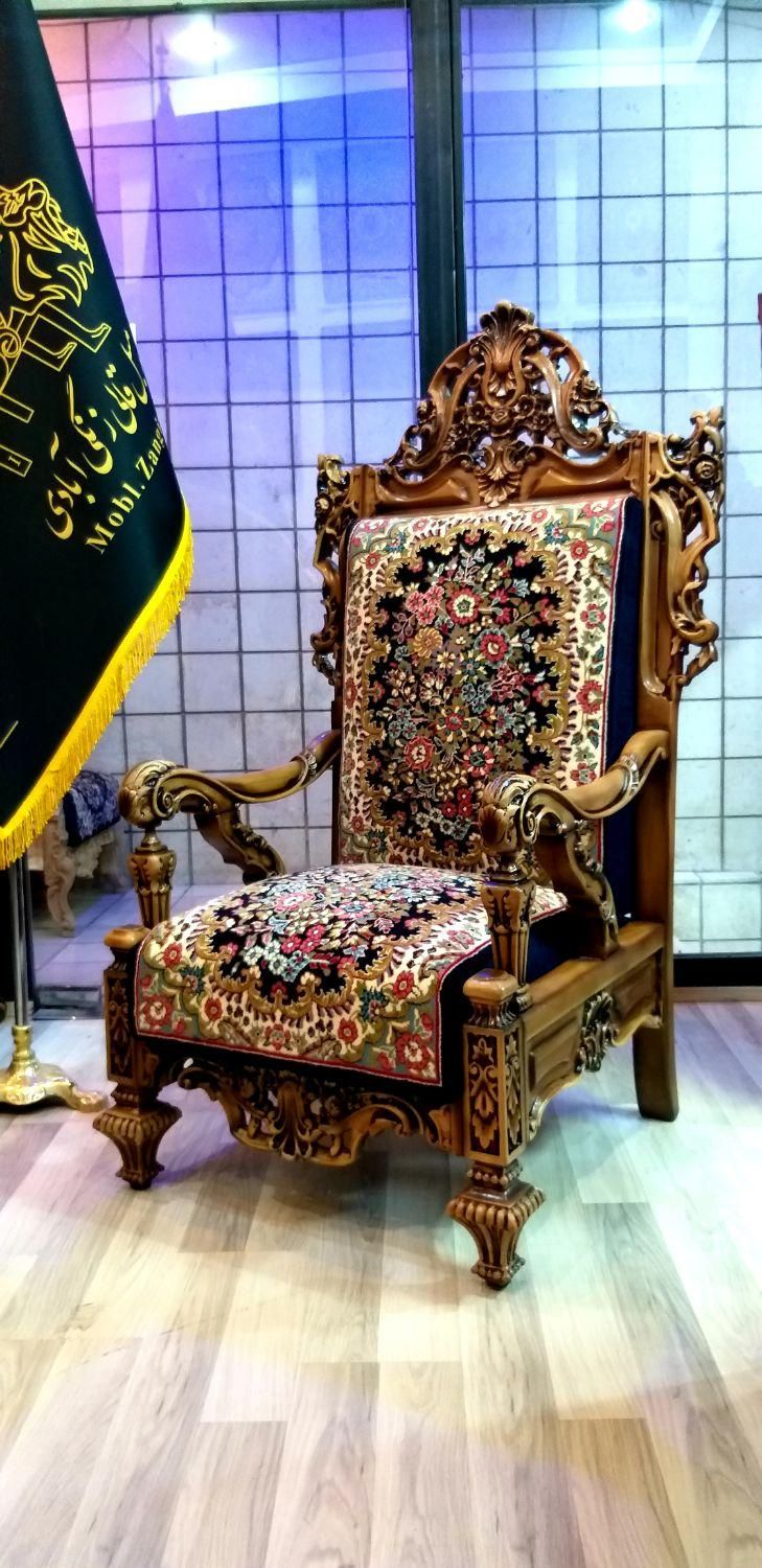 چوب گردو ( مبل قالی زنگی ابادی )|مبلمان خانگی و میز عسلی|کرمان, |دیوار