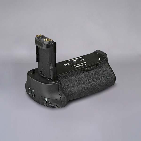 گریپ باتری کانن مدلBG-E11 Canon|دوربین عکاسی و فیلم‌برداری|تهران, فردوسی|دیوار