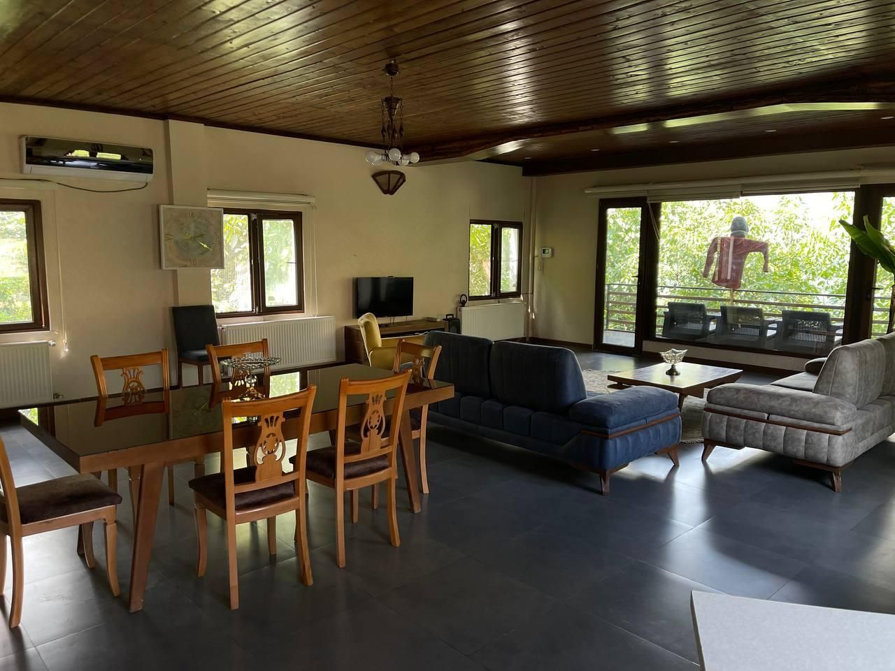 ویلای آب گرم بکر شهرکی دارای موتور برق اضطراری|اجارهٔ کوتاهمدت ویلا و باغ|لواسان, |دیوار