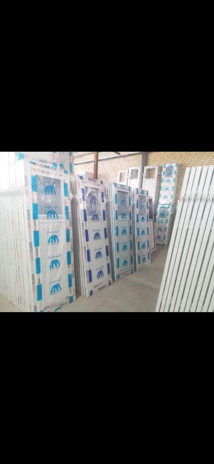 درب حمامم دستشوی پی وی سی ضدآب کامل آماده|مصالح و تجهیزات ساختمان|خمینیشهر, |دیوار