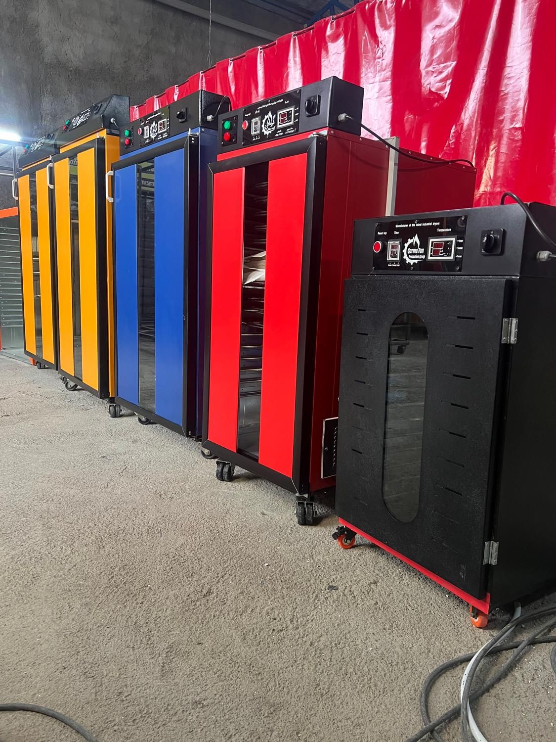 دستگاه خشک کن میوه و سبزی|ماشین‌آلات صنعتی|مشهد, نوید|دیوار