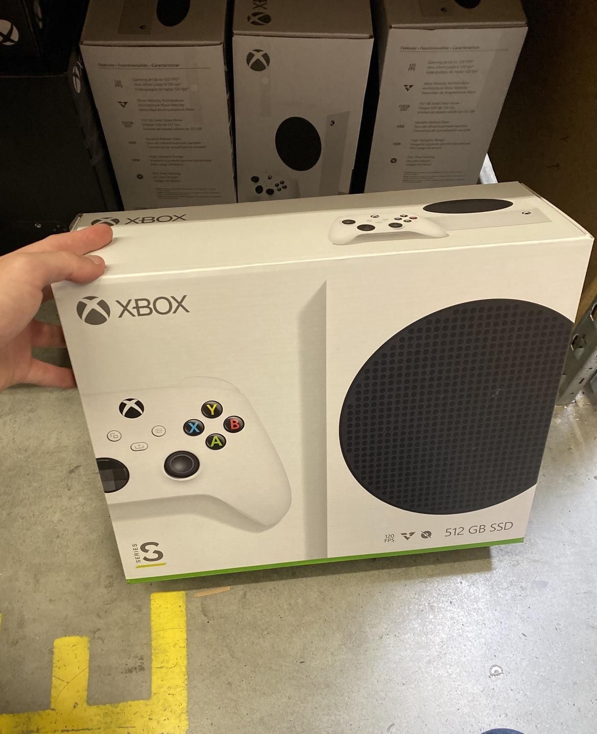 Xbox s ظرفیت 512 بازنشسته|کنسول، بازی ویدئویی و آنلاین|اهواز, زیتون کارمندی|دیوار