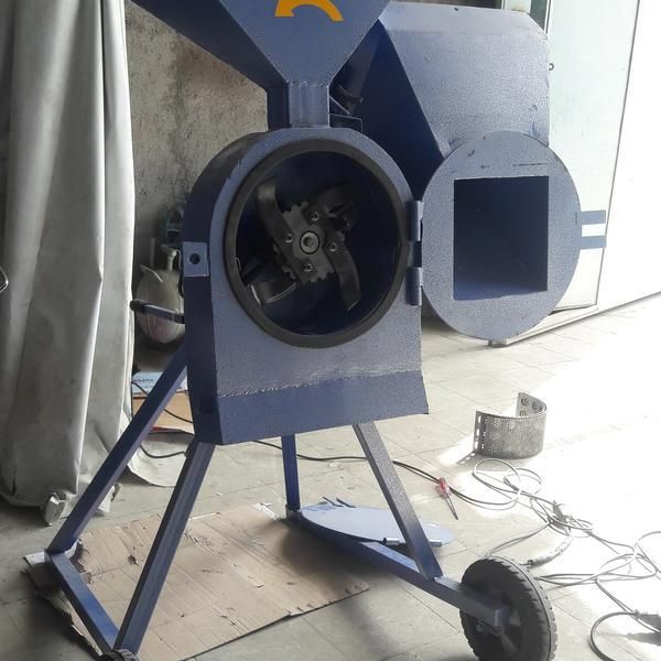 آسیاب جو و ذرت و علوفه کوب در یک دستگاه|ماشین‌آلات صنعتی|شاهرود, |دیوار