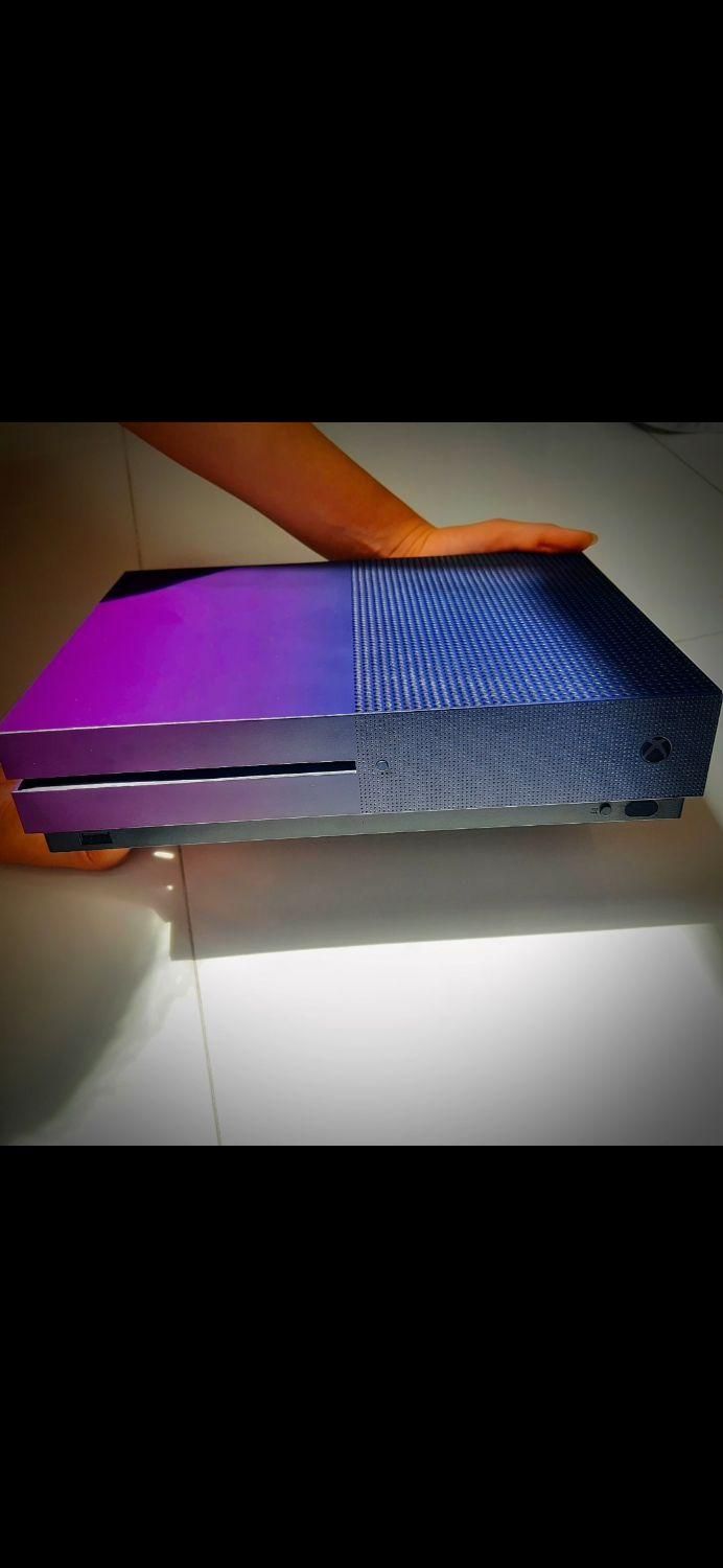 Xbox One S Purple 1t بنفش کمیاب و خاص 1 ترا تمیز|کنسول، بازی ویدئویی و آنلاین|اصفهان, احمدآباد|دیوار