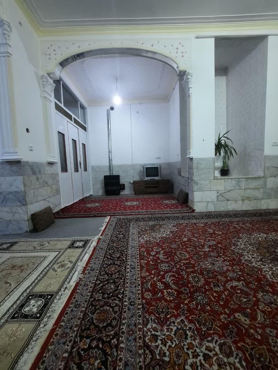 اجاره روزانه/هفتگی/ماهانه آپارتمان ۱۰۰ متری|اجارهٔ کوتاه‌مدت آپارتمان و سوئیت|یزد, |دیوار