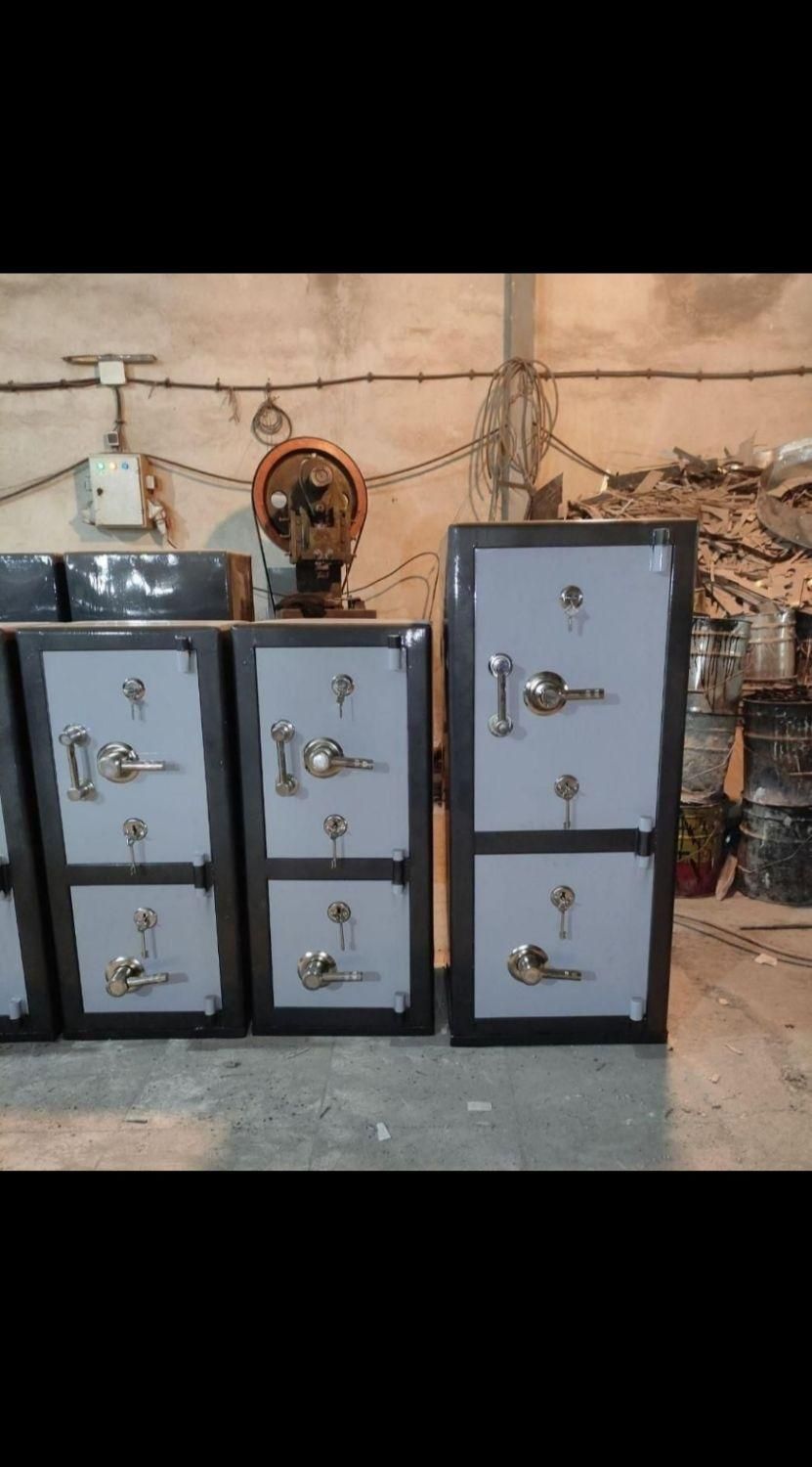 گاوصندوق مدل ۲۵۰ ایران کاوه اصل|ابزارآلات|مشهد, طرق|دیوار