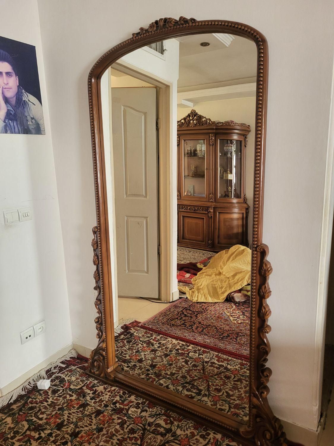 آیینه قدی ، چوب تمام راش به شرط آنتیک وزیبا|آینه|تهران, افسریه|دیوار