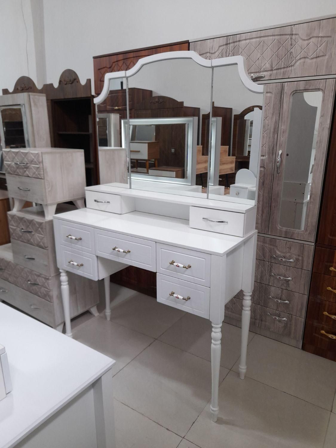 میز ارایشی در ۲۰ مدل مختلف|جاکفشی، کمد، دراور|الوند, |دیوار