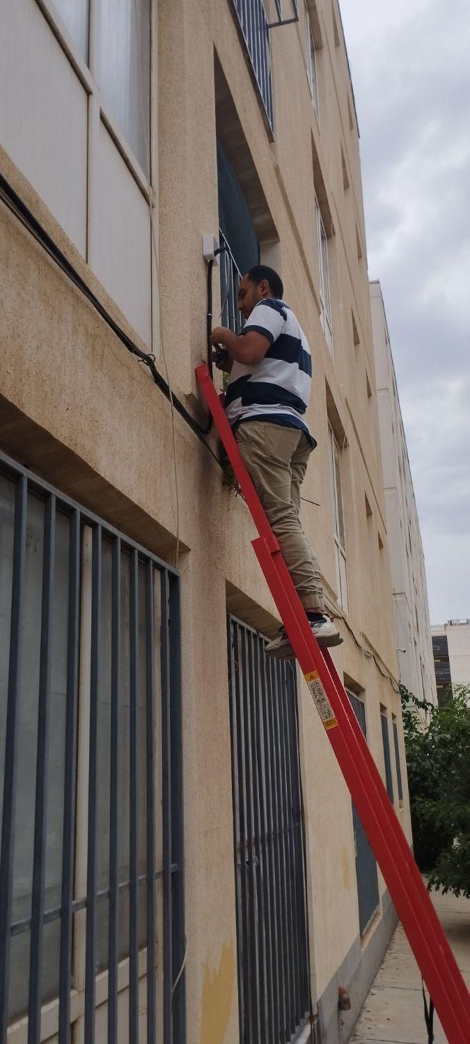 نصب دوربین مداربسته و دزدگیر اماکن|خدمات پیشه و مهارت|رباط‌کریم, |دیوار