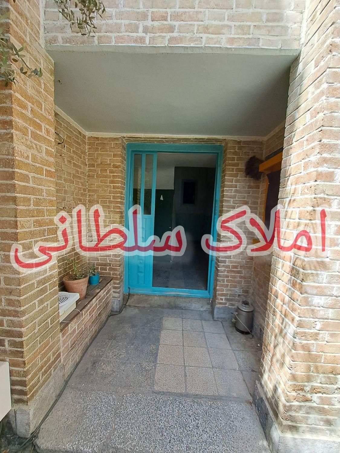 اجاره خانه ویلایی ۲۶۰ متر کافه میدان انقلاب|اجارهٔ خانه و ویلا|تهران, فلسطین (میدان انقلاب)|دیوار
