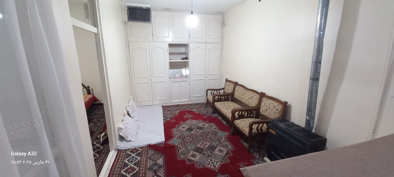اجاره روزانه خانه ویلایی دربست لوکیشن عالی|اجارهٔ کوتاه‌مدت آپارتمان و سوئیت|اصفهان, شاهد|دیوار