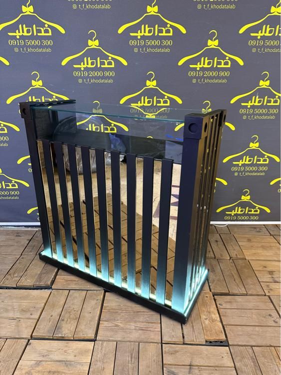 ایینه رگال دفورمه  نوردار قفسه|آرایشگاه و سالن‌های زیبایی|تهران, نعمت‌آباد|دیوار