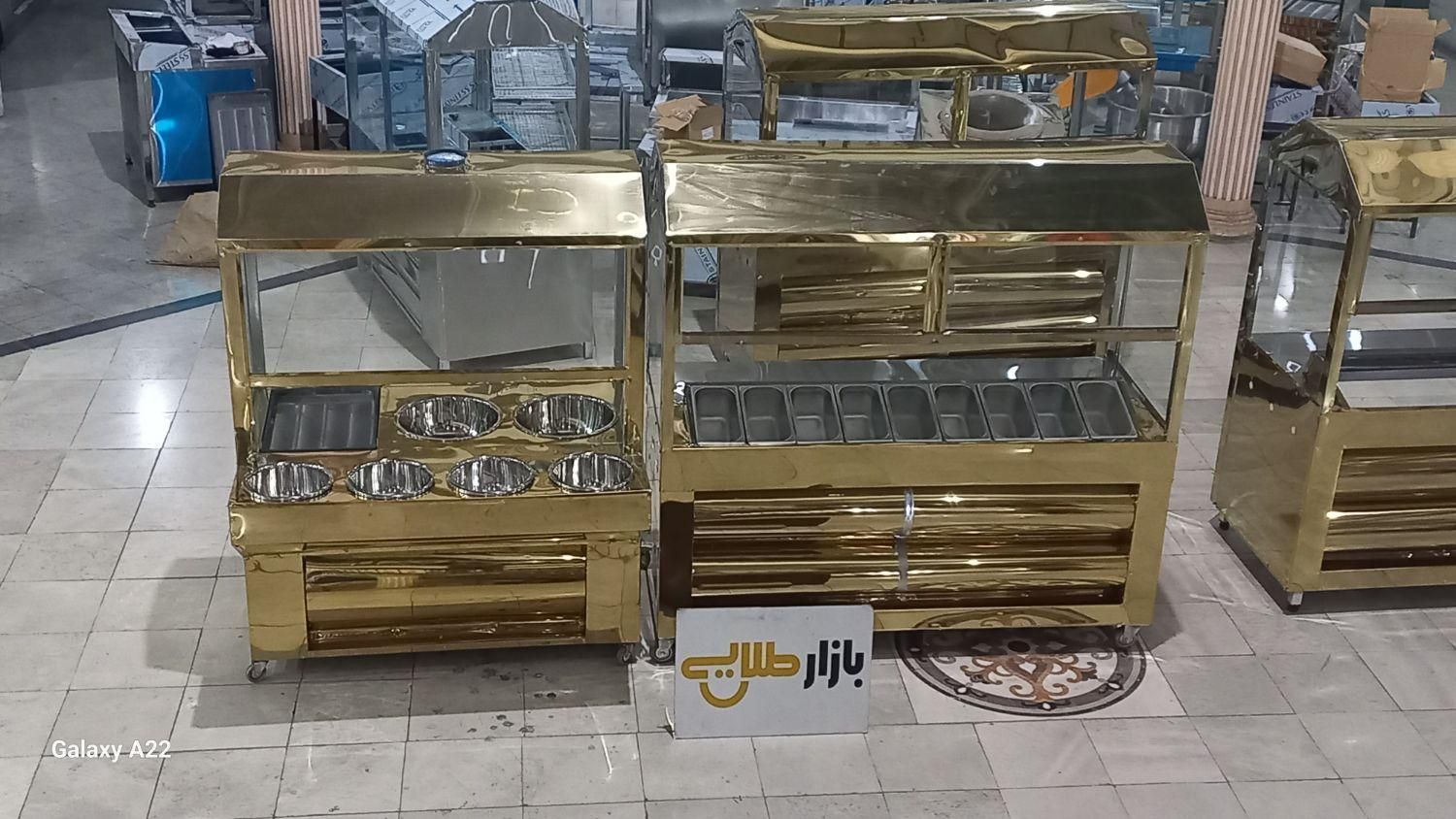 وسایل کامل سلف سالادترشی فست فودفر ساندویچی فلافلی|کافی‌شاپ و رستوران|اصفهان, تخت فولاد|دیوار