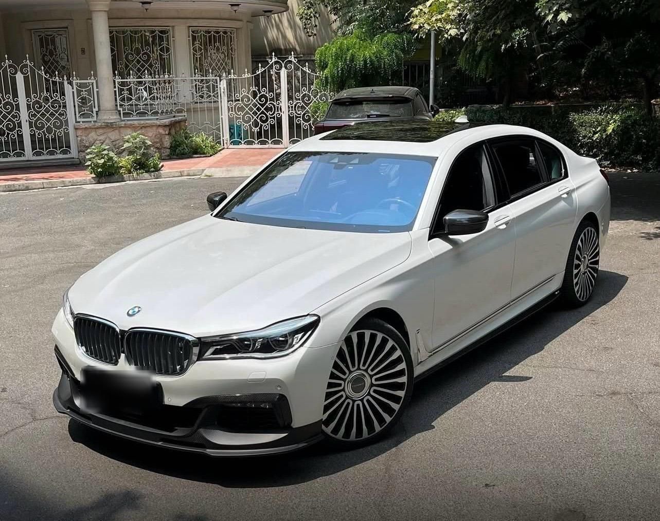 اجاره خودرو بی ام و 730/کرایه اتومبیلBMW/رنت ۷۳۰|خودرو اجاره‌ای|تهران, دریا|دیوار