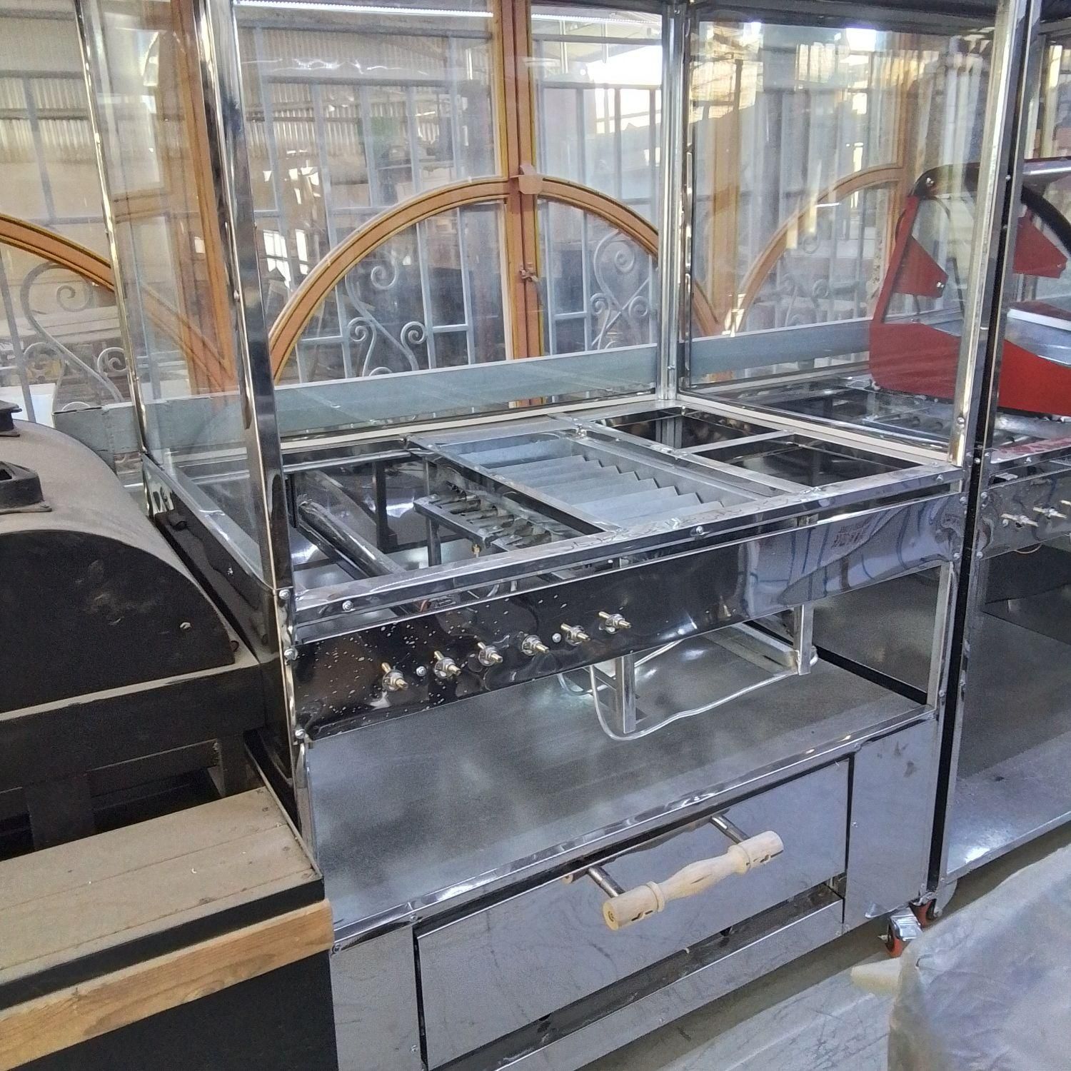 کد **۹۹** فر ساندویچ چندکاره|کافی‌شاپ و رستوران|خمینی‌شهر, |دیوار