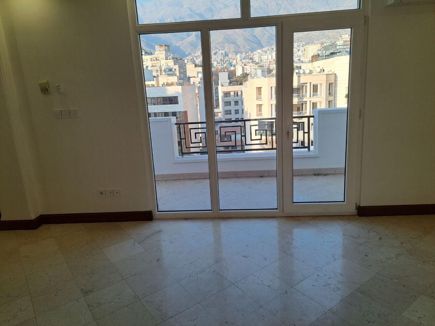 ۴۱۰ متر ۴خواب فرشته تراس بزرگ ویو ابدی