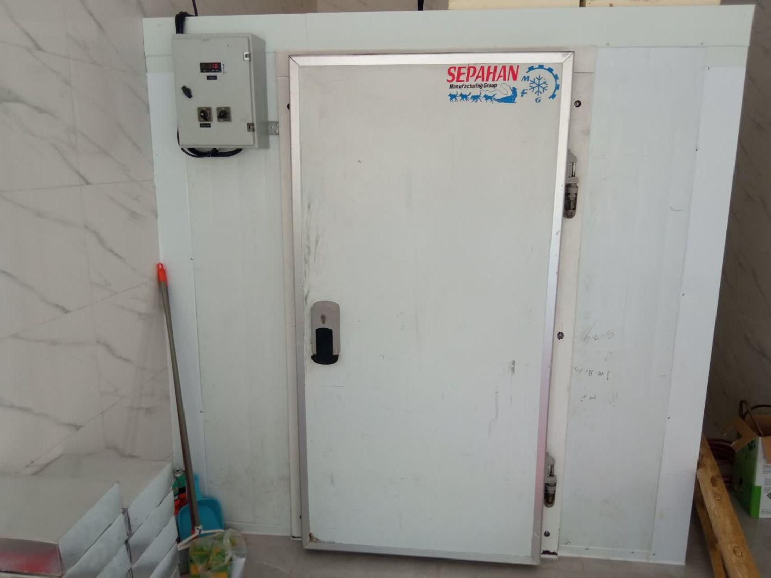 سردخانه صنعتی  خرید وفروش سردخانه نو ودست دوم|ماشین‌آلات صنعتی|برخوار, |دیوار