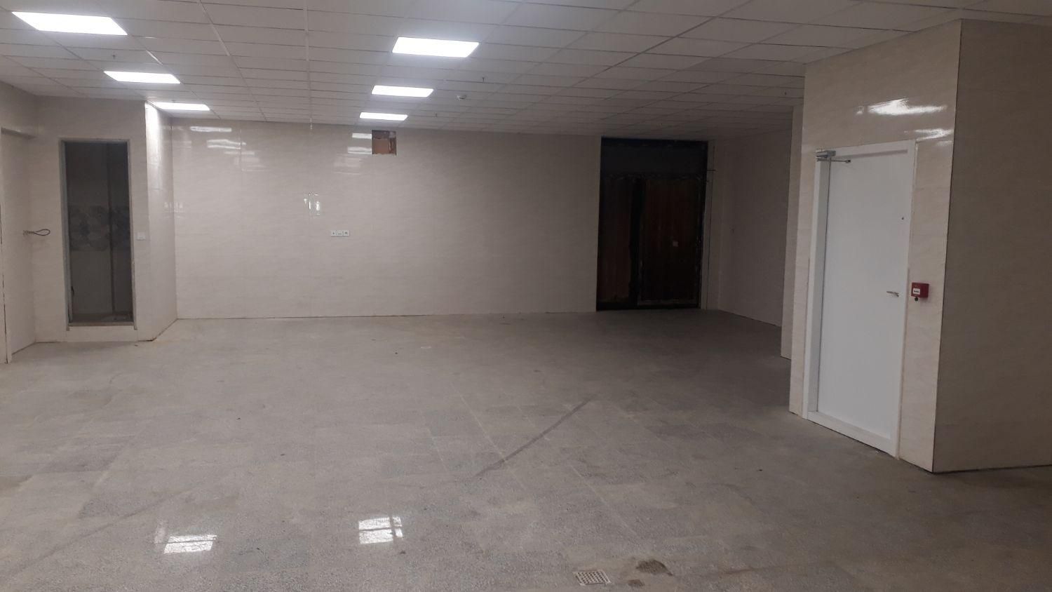 زیرهمکف تجاری،انبار،پارکینگ از120تا500متر برخیابان|اجارهٔ مغازه و غرفه|تهران, امین حضور|دیوار