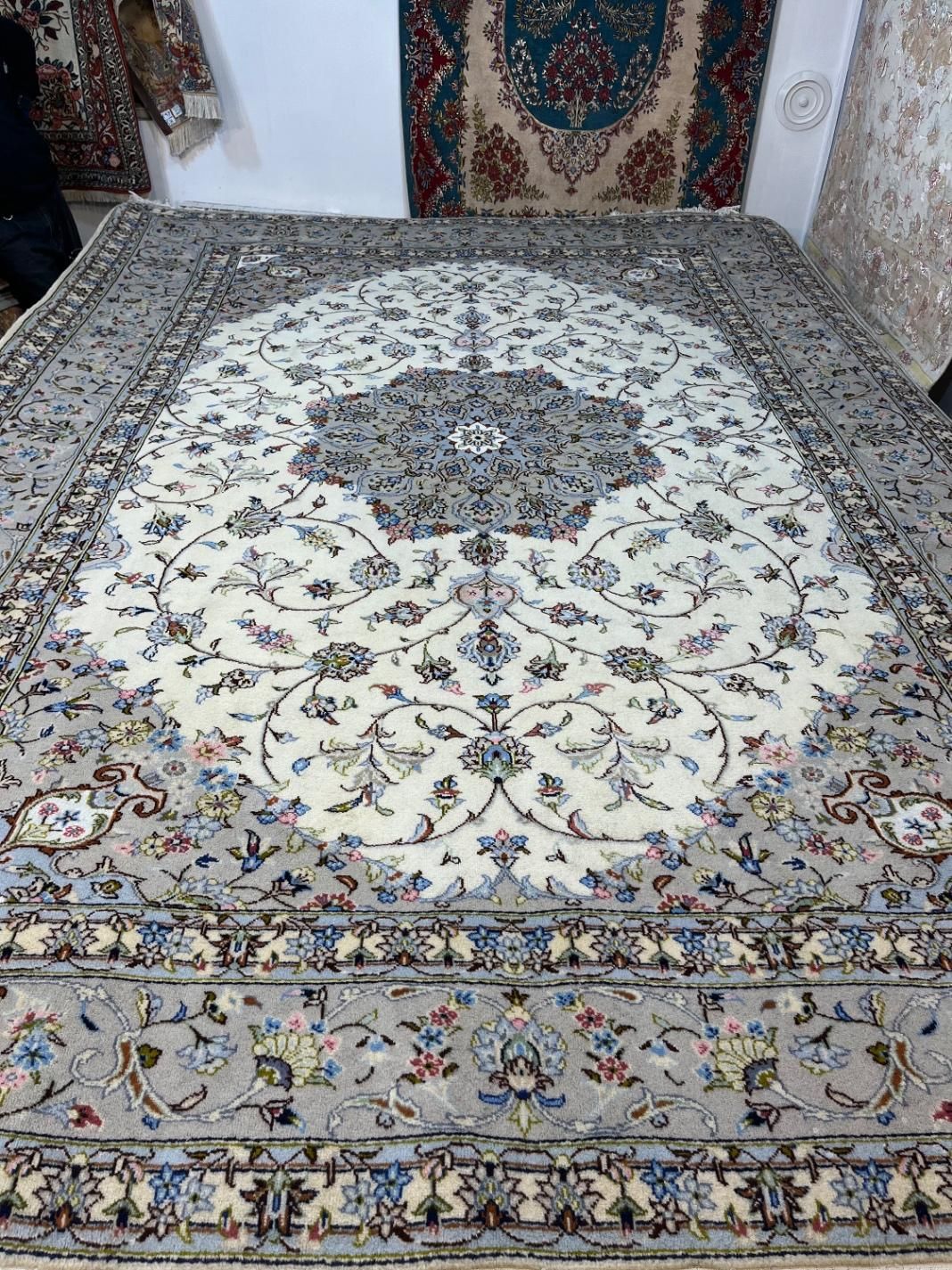 تک ۹ متری کاشان و اردکان دستبافت|فرش|تهران, بهار|دیوار