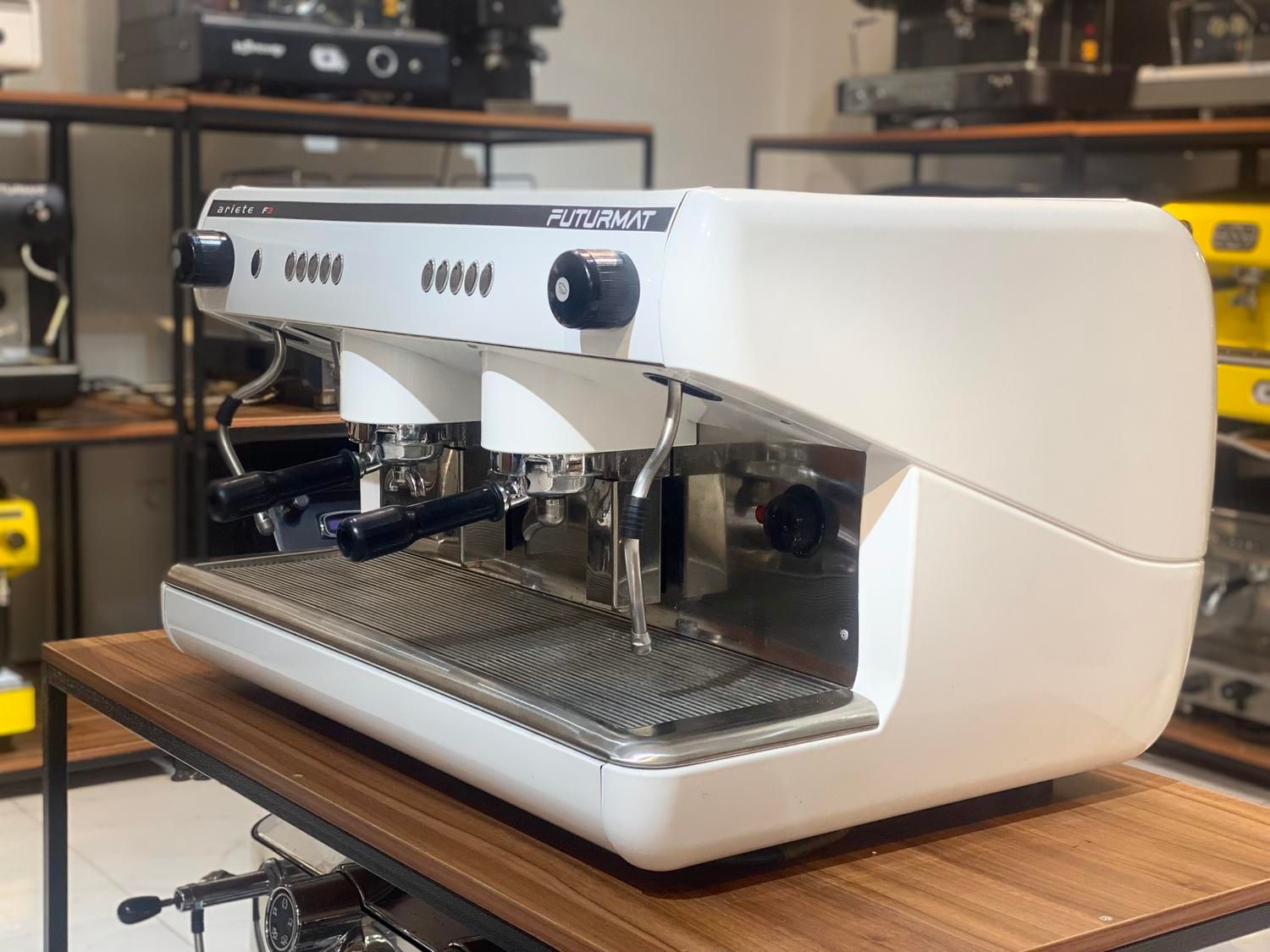 دستگاه اسپرسو فوتورمت f3 white|کافی‌شاپ و رستوران|تهران, میرداماد|دیوار