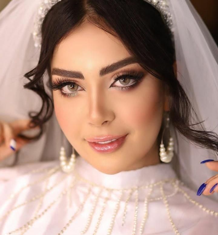 میکاپ شنیون تخصصی وآموزش میکاپ در سالن معتبر برند|خدمات آرایشگری و زیبایی|مشهد, شهید فرامرز عباسی|دیوار