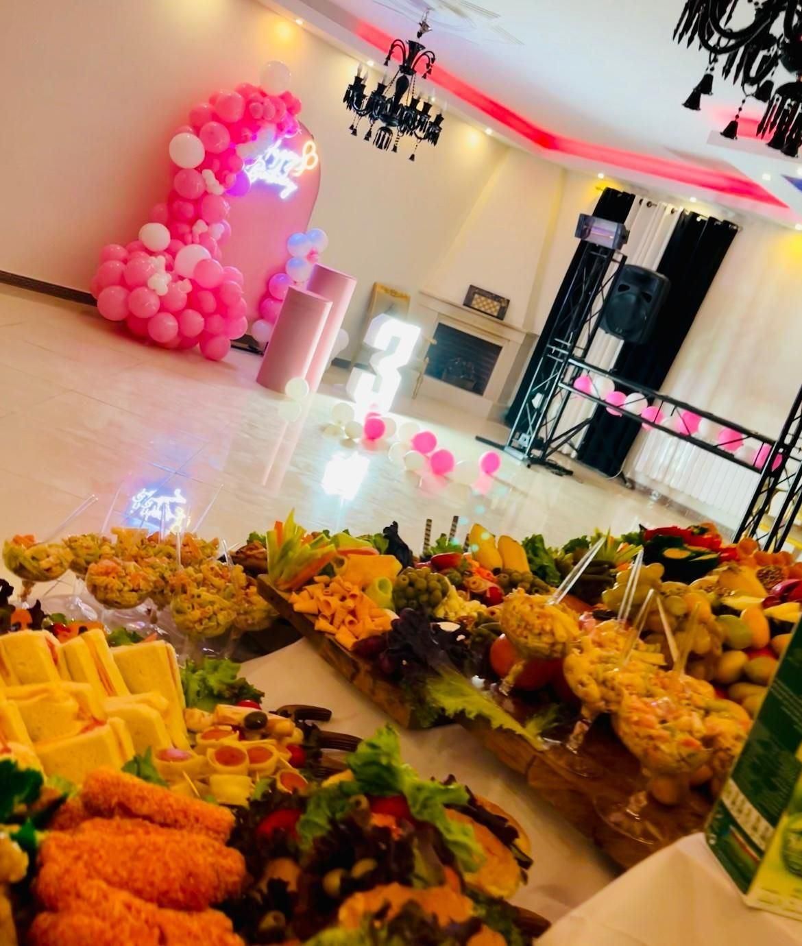 اجاره روزانه ویلا مناسب مراسمات کد 2027|اجارهٔ کوتاهمدت ویلا و باغ|دماوند, |دیوار