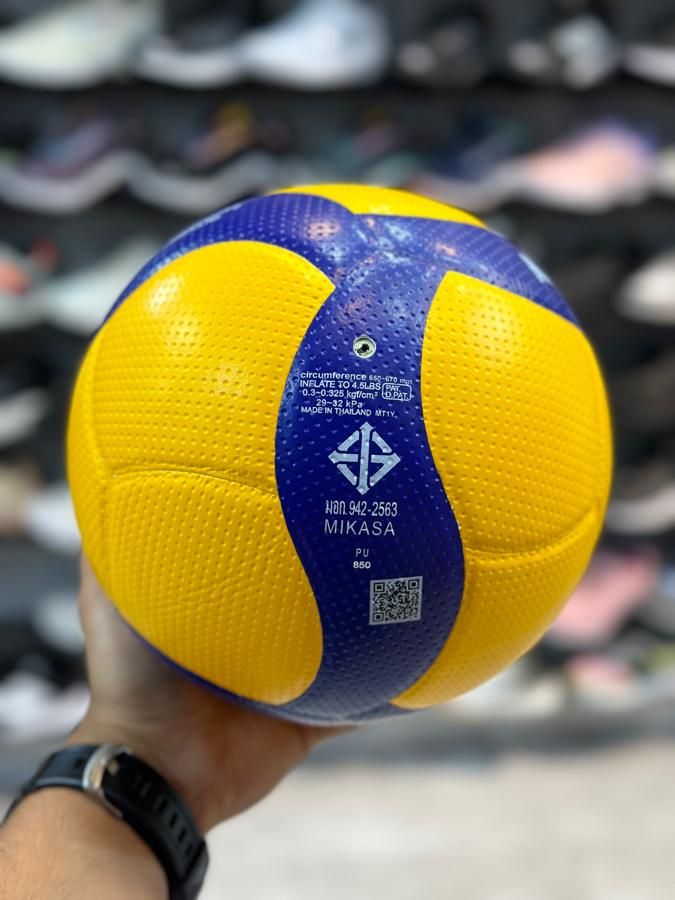 توپ والیبال اورجینال میکاسا مدل Mikasa V300w|ورزش‌های توپی|اصفهان, علی قلی آقا|دیوار