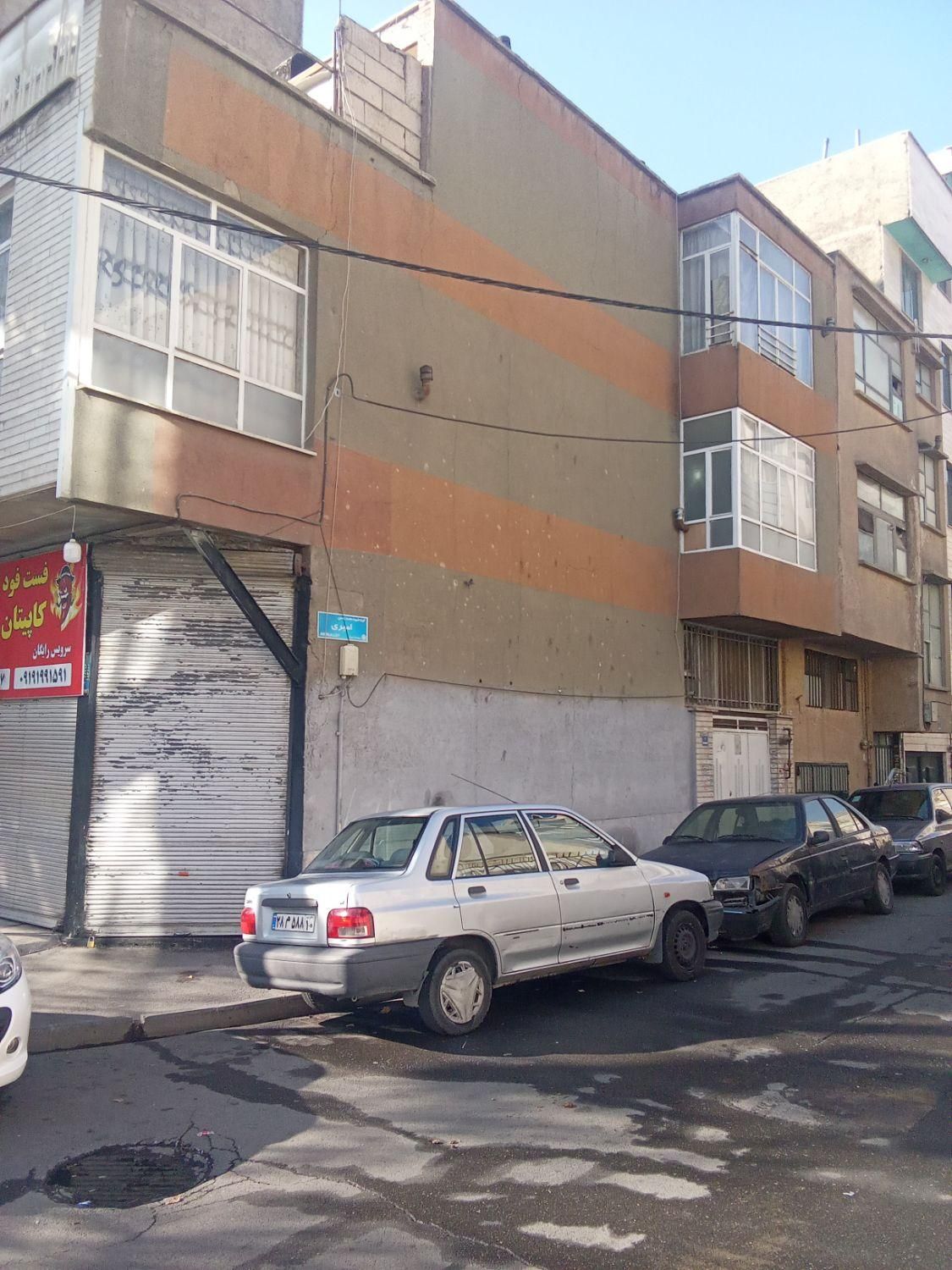 خانه ویلایی کلنگی ۱۲۰ متری قابل سکونت ۳۰متر تجاری|فروش زمین و ملک کلنگی|تهران, نازی‌آباد|دیوار