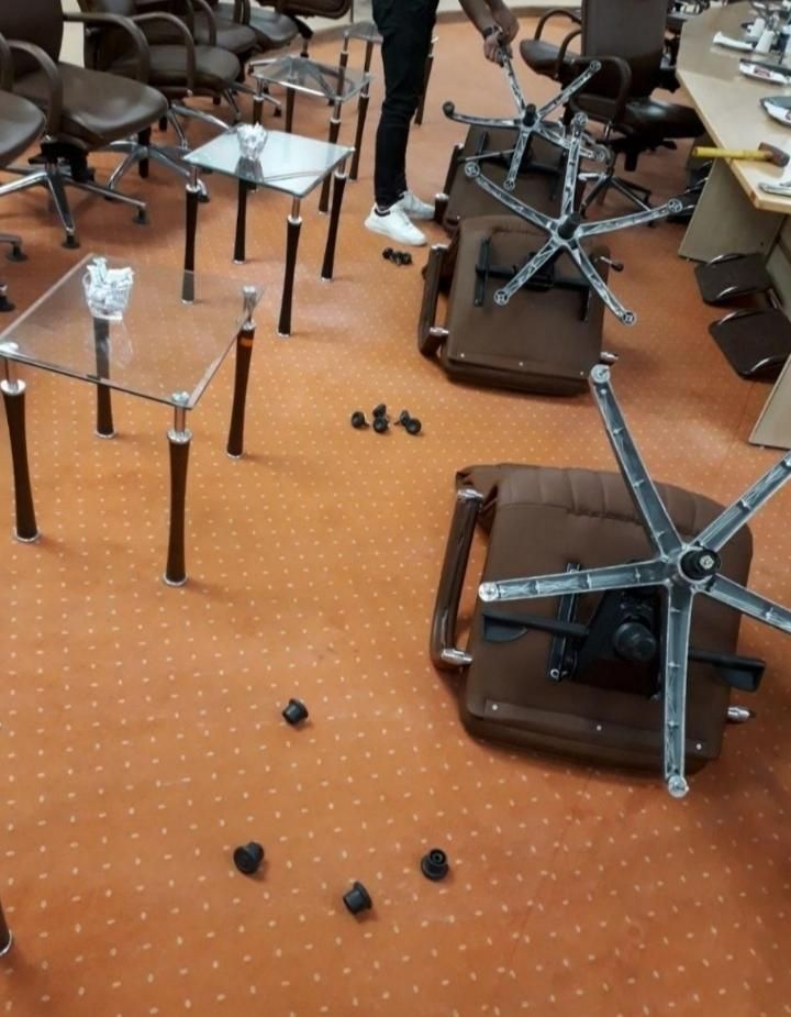 تعمیر صندلی اداری تعمیرات درمحل دارای گارانتی|خدمات پیشه و مهارت|تهران, فلسطین (میدان انقلاب)|دیوار