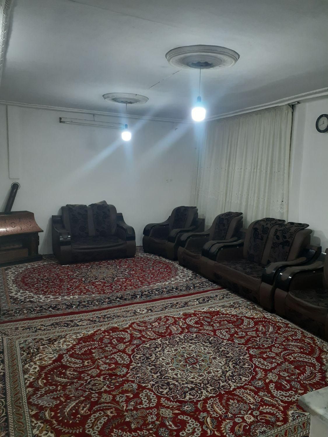 اجاره روزانه آپارتمان ۶۰ متری در چمن۳۳ نزدیک حرم|اجارهٔ کوتاهمدت آپارتمان و سوئیت|مشهد, جلالیه|دیوار