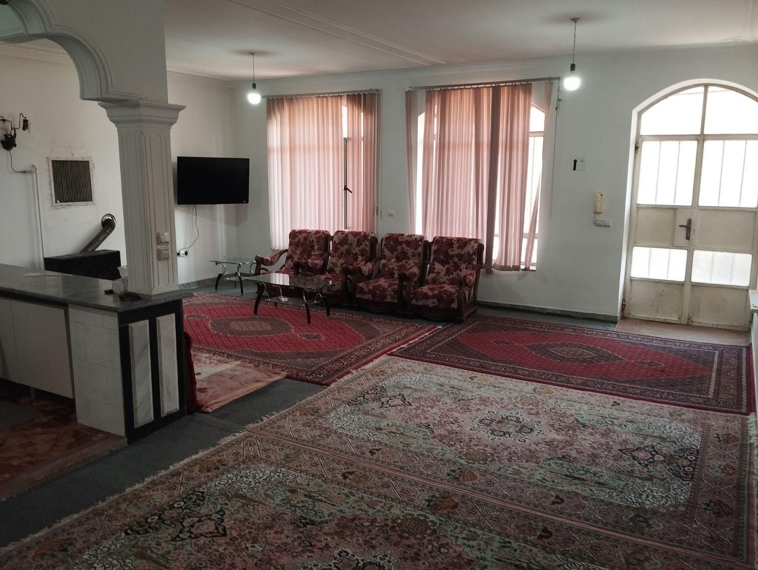 سوئیت ویلایی در جلفا|اجارهٔ کوتاه‌مدت آپارتمان و سوئیت|جلفا, |دیوار