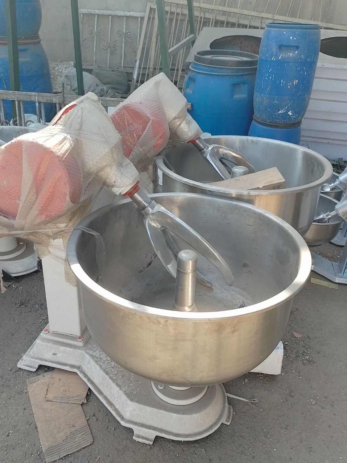 خمیر گیر کوچک /و بزرگ|خردکن، آسیاب، غذاساز|سردشت, |دیوار