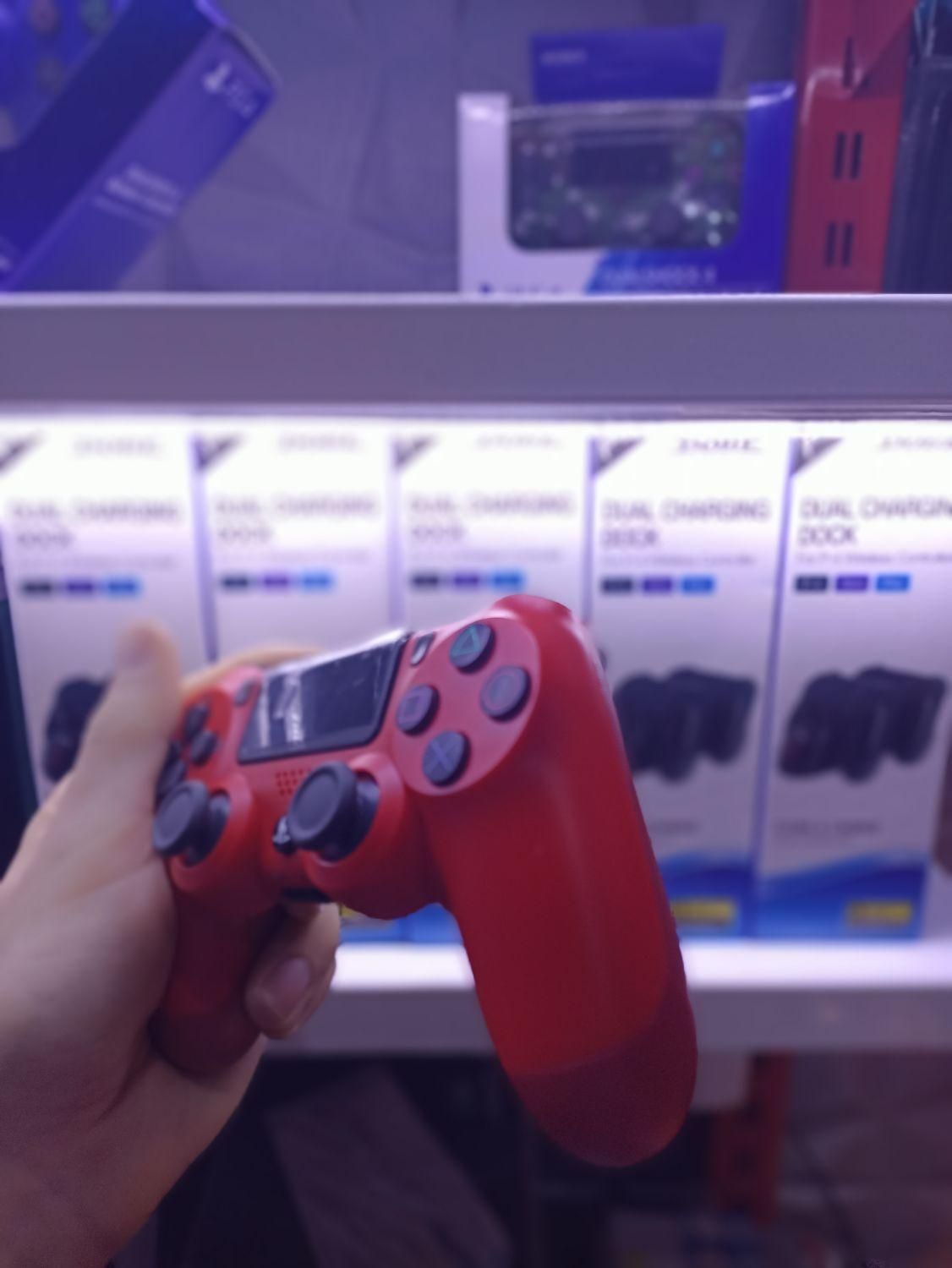 دسته ps4 درجه 1 رنگ های مختلف|کنسول، بازی ویدئویی و آنلاین|تبریز, |دیوار