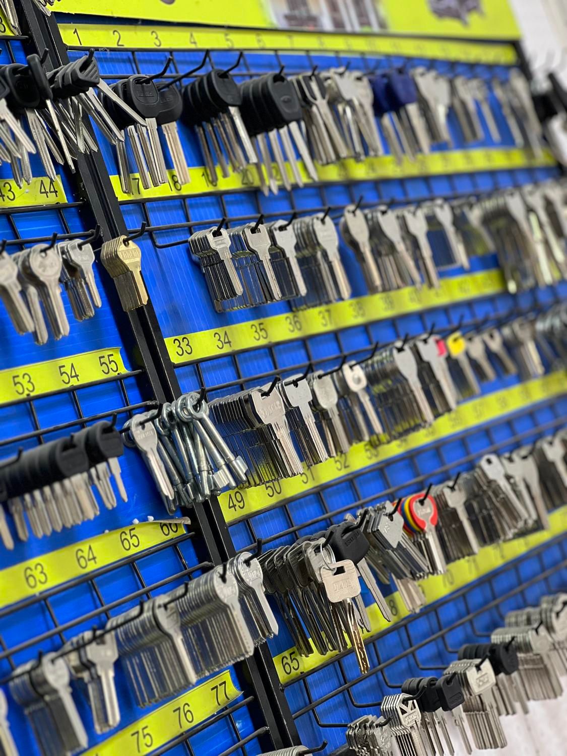 قفل‌کلیدسازی‌امیربازکردن قفل‌ساخت ریموت|خدمات پیشه و مهارت|شیراز, قصرالدشت|دیوار