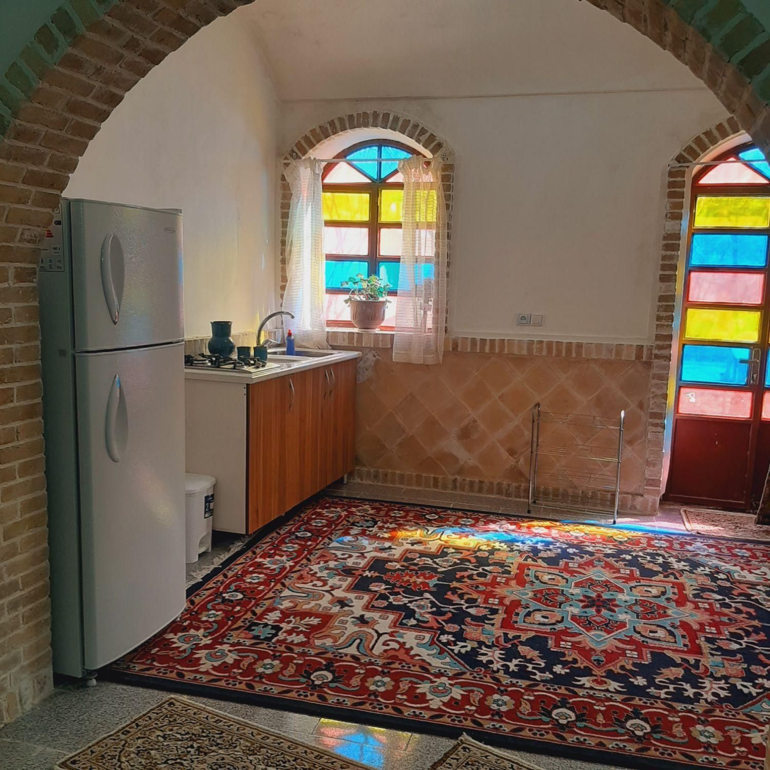اجاره اتاق و سوییت در ویلا باغ (بومیگردی) ماهان|اجارهٔ کوتاه‌مدت آپارتمان و سوئیت|کرمان, |دیوار