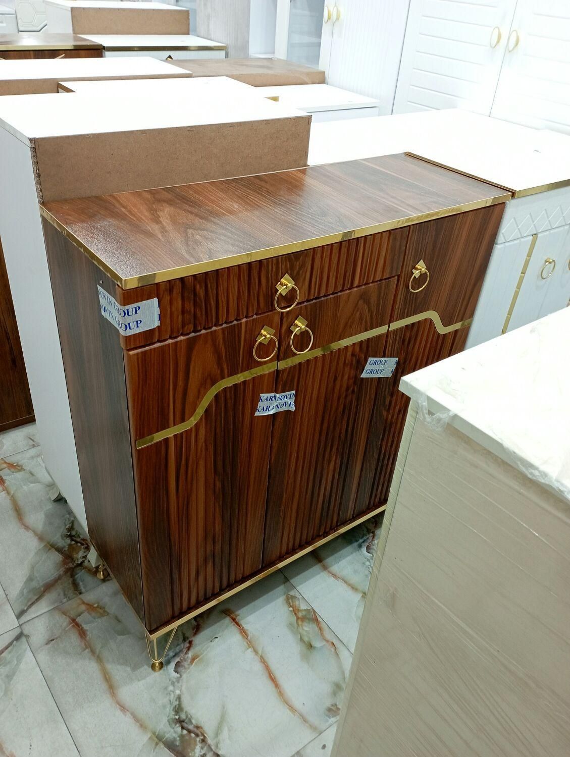 جاکفشی ، ایستاده دو درب سه درب مدل سعید حنفی|جاکفشی، کمد، دراور|قم, نیروگاه|دیوار