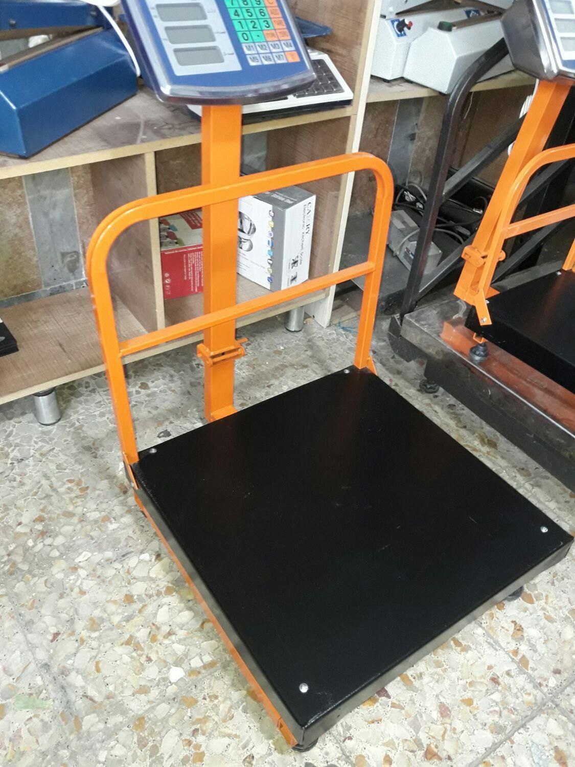 ترازو باسکول ۴۰۰کیلوگرمی با کفه ۵۰در۵۰|فروشگاه و مغازه|تبریز, |دیوار