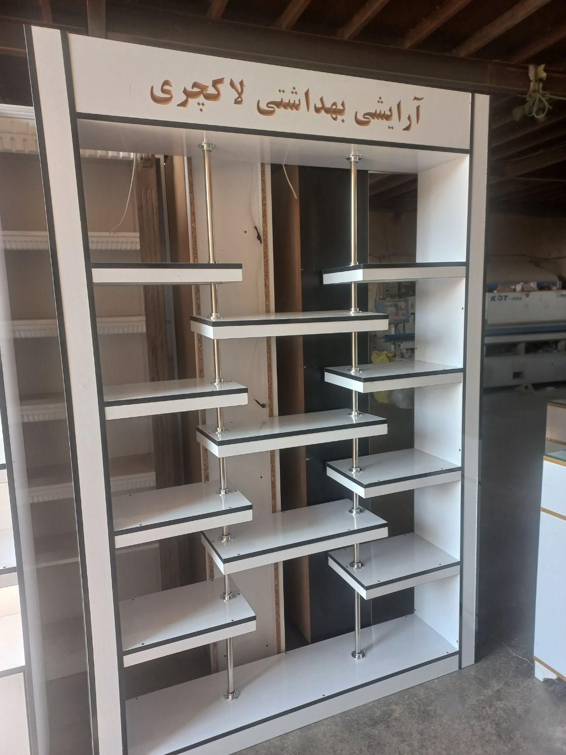 طراحی قفسه فروشگاهی ساخت ویترین دکور پیشخوان کانتر|فروشگاه و مغازه|تهران, بهارستان|دیوار