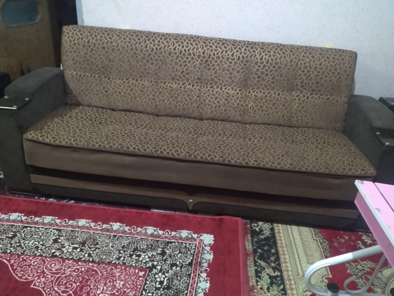 مبلمان تختخوابشو فنردار|مبلمان خانگی و میز عسلی|زابل, |دیوار