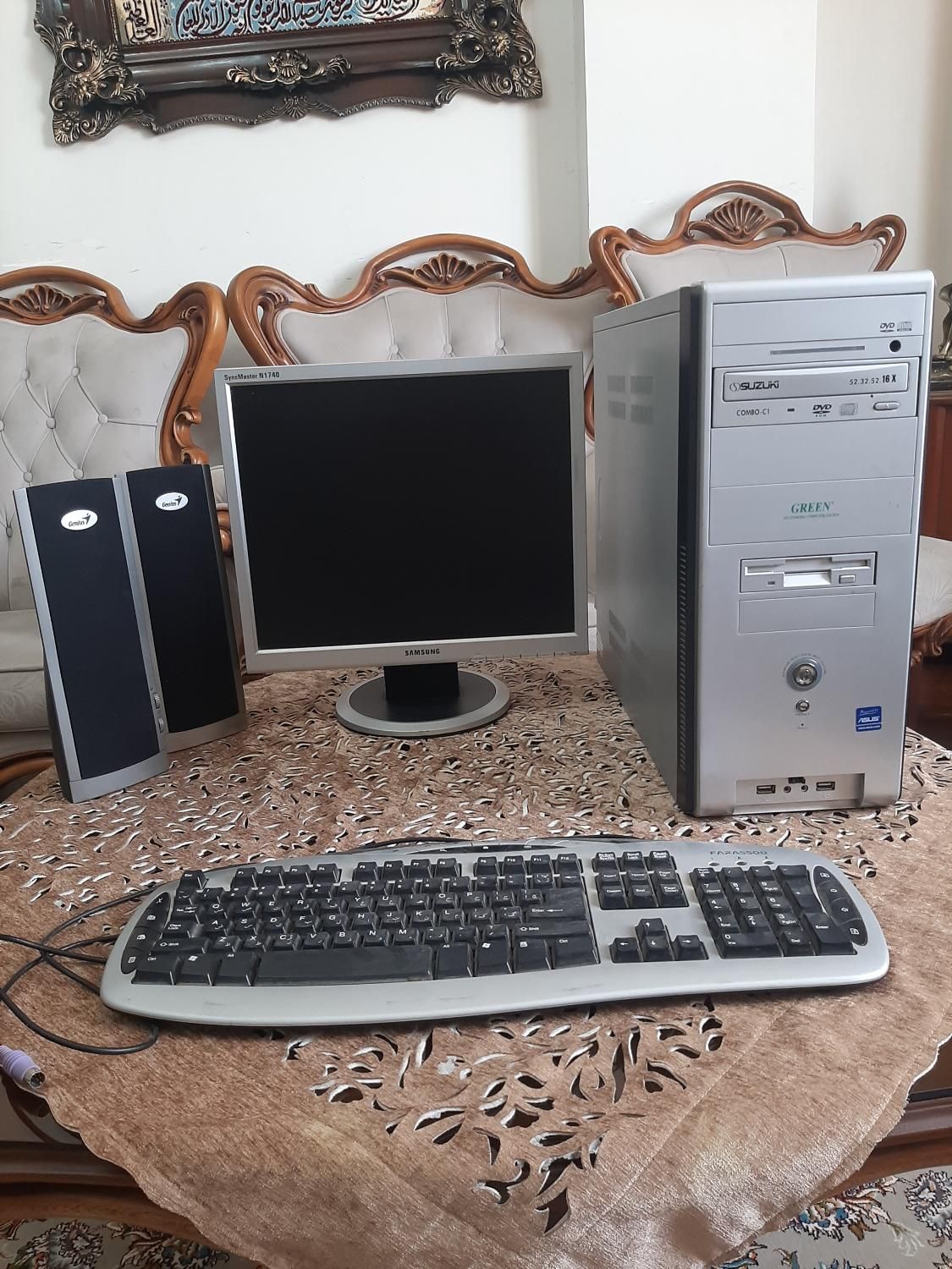 مانیتور سامسونگ و کیس کیبورد بلندگو|رایانه رومیزی|قزوین, |دیوار