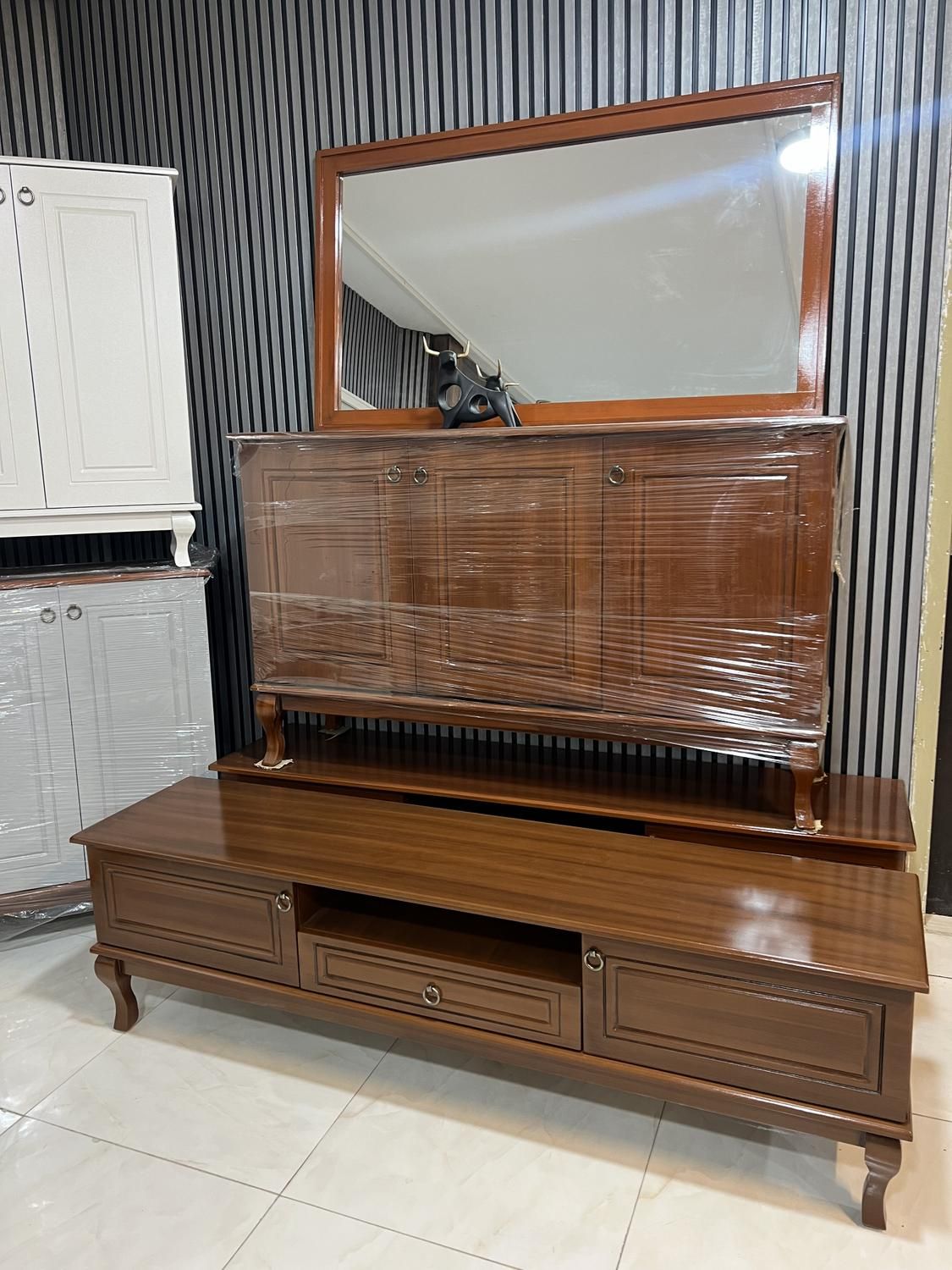 کنسول آینه ست میز تی وی رنگی|بوفه، ویترین، کنسول|کرج, پیشاهنگی|دیوار