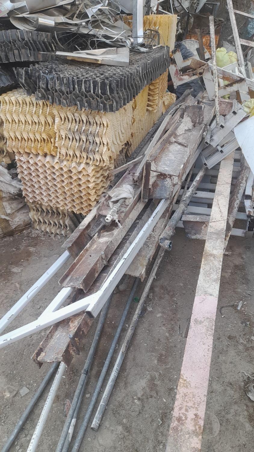 خریدارخرید ضایعات آهن آلومینیوم مس|عمدهفروشی|اصفهان, بوستان زاینده رود|دیوار