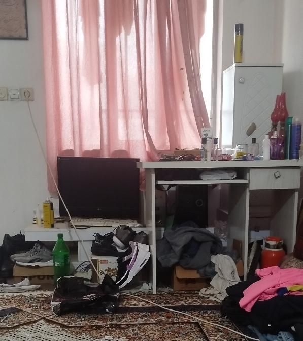 کامپیوتر ومیز فقط چندبارروشن شده برااینکه عکس هارو|رایانه رومیزی|گنبد کاووس, |دیوار